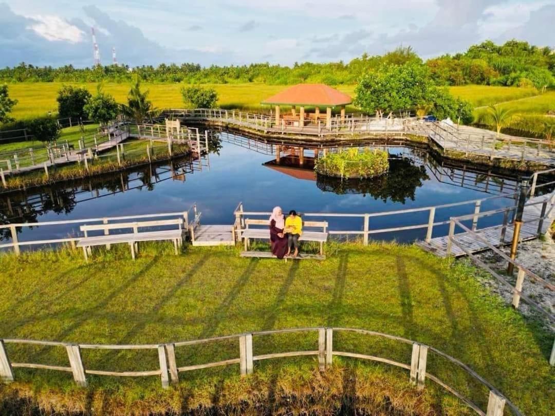 Charming Holiday Lodge- Addu Atoll Meedhoo, Maldives Exterior photo